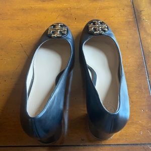 Ladies Tory Burch heels. Like new